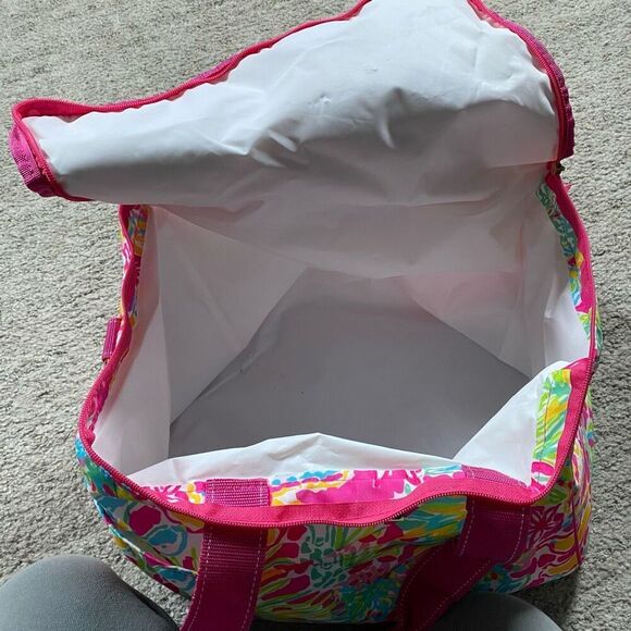 Lilly Pulitzer Insulated Cooler Pool Party Picnic Pack Colorful Coral Soft Sided - Picture 7 of 7